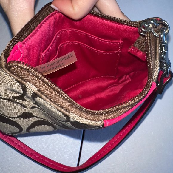 Coach Wristlet in Pink & Classic Brown "C" Pattern - Picture 10 of 12